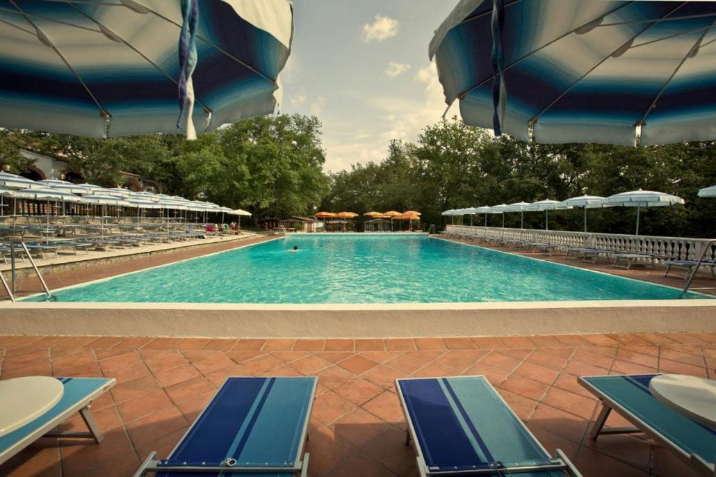 Luxor Chianti Glamping Village Кастелина ин Кианти Екстериор снимка